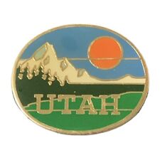 Vintage Utah Scenic Travel Souvenir Pin picture