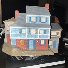 VTG 1989 Avon Early American Light-up Village Collection-TOWN SQUARE picture