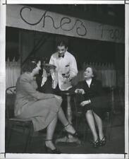 1950 Press Photo Ralph Smiley Madwomen of Chaillot - dfpb30097 picture