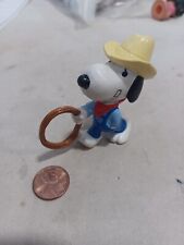 1966 Whitman's United Feature Peanuts Cowboy Snoopy with Lasso PVC Figure - 2 picture