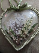 VTG Heart Victorian Style Lily of the Valley Flowers Ornament Shadow Box 3-D picture