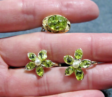 Vintage faux pearls green quartz chips goldtone screw back earrings + lapel pin picture