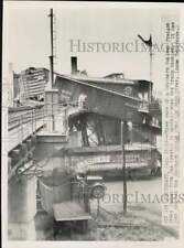 1949 Press Photo People view wreckage of a Southern Railway train, Cincinnati OH picture