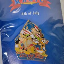 DISNEY Trading Pin - 4TH of JULY 2002 - Mickey Donald & Goofy AMERICA on PARADE picture
