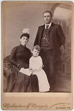 C. 1880s CABINET CARD RICHARDSON & RENGGLY FAMILY OF THREE LA CROSSE WISCONSIN picture