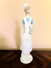 VTG Lladro “Nurse With Charts” #4603 Porcelain Figurine 14 13/8” Tall Retired picture