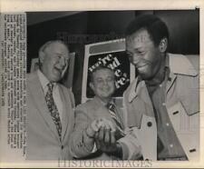 1971 Press Photo Vida Blue with baseball executives Joe Cronin & Earl Weaver, MI picture