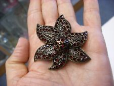 Vintage Leaf/Floral Shape Pin Brooch with Garnet Color Stone #B299 picture