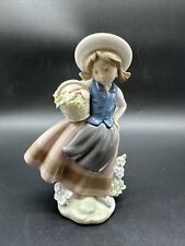 Lladro Daisa 1983 Girl Flowers #5221 Handmade in Spain Sweet Scent Cottagecore picture