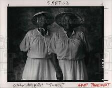 1990 Press Photo The Morris Twins - cva23155 picture
