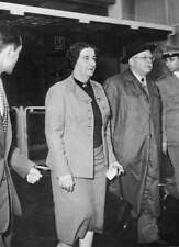 Israeli Foreign Minister Golda Meir arrives in Rome 1956 Old Photo picture