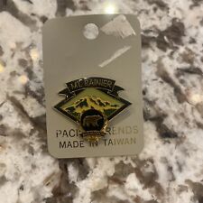 VTG NOS Mt. Rainier Lapel Pin, Pacific Friends, Mountain Bear picture