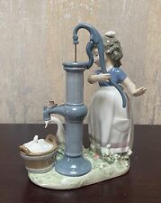 Lladro 1985 Figuring #5285 Summer on the Farm Girl Pumping Water picture