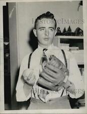 1951 Press Photo Pitcher Jack Hogan, Medfield, Mass. picture