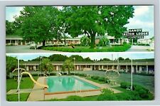 Perry FL, Gandy Motor Lodge, Pool, Florida Vintage Postcard picture