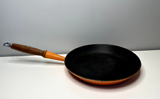 VINTAGE LE CREUSET #26  IRON SKILLET w/WOOD HANDLE MADE IN FRANCE Bx21-29 picture