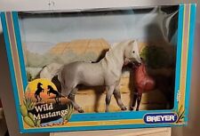 Breyer Wild Mustangs #750502 NIB Walmart  2001 variation 2 Dapple Mare/ Bay Foal picture