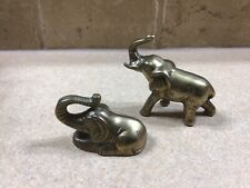 two brass elephant picture