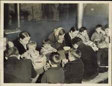 1936 Press Photo Flood Refugees Eating at Red Cross Station, Etna, Pennsylvania picture