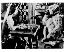 1977’s SINBAD & THE EYE OF THE TIGER chess game with baboon b/w 8x10 scene picture