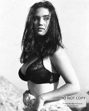 ACTRESS JENNIFER CONNELLY PIN UP - 8X10 PUBLICITY PHOTO (WW159) picture
