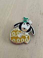 RARE HKDL Hong Kong Disneyland Goofy Baby Disney pin trading super rare game pin picture