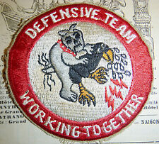 DEFENSIVE TEAM - Patch - WORKING TOGETHER - Crow - KC-135 - Vietnam War - K.428 picture