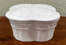 Wedgwood Classic Garden Trinket Box & Lid picture