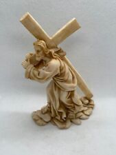– CHRIST CARRYING THE CROSS. WOOD-LIKE CARVING resin 6 1/2” picture