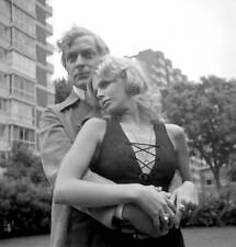 Michael Caine, Playing A Gangster, With Britt Ekland At Paddin- 1970 Old Photo picture