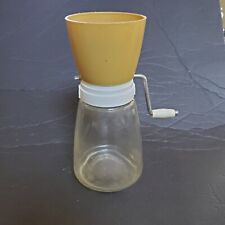 Vintage Federal Housewares Glass Hand Grinder 1970's Harvest Gold Plastic Top picture