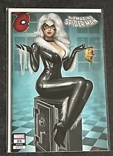 Amazing Spider-Man - Issue #25 - NATHAN SZERDY Black Cat Trade Variant picture