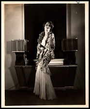 Hollywood Beauty HEDDA HOPPER 1920s STYLISH POSE STUNNING PORTRAIT Photo 663 picture