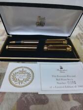 2 Buckingham Palace Shop Pens picture