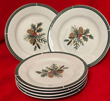 Fairfield Wintergreen Dinner Plates Christmas Pine Cones 10-3/8