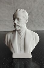 Vintage porcelain bust of the famous russian composer P.Tchaikovsky ussr art picture