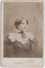 CIRCA 1890s CABINET CARD NONPAREIL GORGEOUS YOUNG LADY IN FANCY DRESS picture