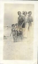 Found ANTIQUE PHOTOGRAPH bw A DAY AT THE BEACH Original VINTAGE JD 110 10 M picture