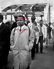 JOHN LEWIS Photo 4x6 Selma March Bloody Sunday Edmund Pettus Bridge USA picture