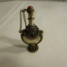 Tibet Silver Inlay Coral Chinese Handwork Old Carving Snuff Bottle - NEW picture