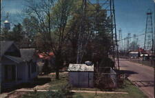 Kilgore,TX Oil Well in Front Yard Rusk,Gregg County Texas Walcott & Sons Vintage picture