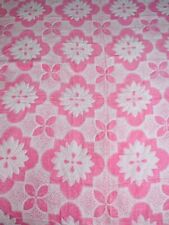 VTG 60'S PINK&WHITE BOLD MOD SCULPTED FLORAL TERRY CLOTH BEDSPREAD BLANKET 53X86 picture