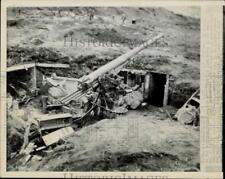 1943 Press Photo Japanese Gun Captured by U.S. Troops in Battle for Attu picture