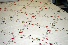 BETTER HOMES & GARDEN QUILTED KING QUILT COVERLET Cream EMBROIDERED FLORALS Red picture