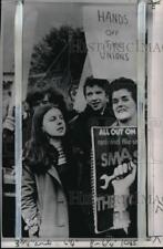 1970 Press Photo Parliament Member Bernadette Devlin at union protest in London picture