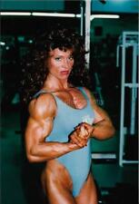  80's 90's FOUND PHOTO Color MUSCLE GIRL Original EN 17 1 H picture