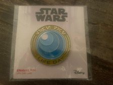 BRAND NEW SEALED Star Wars Life Day Orb Enamel Pin Culturefly Exclusive picture
