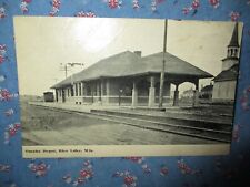(1032) Old Postcard 1911 Rice Lake Wis  Omaha Depot Rice Lake Wis General Creasi picture