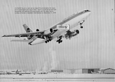 CONTINENTAL AIRLINES DOUGLAS DC-10 PROUD BIRD ON TAKE-OFF DENVER 1977 PICTURE picture