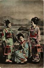 PC CPA 3 geisha girls with lantern HAND COLOURED JAPAN (a12897) picture